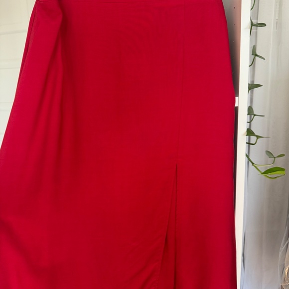 Red Skirt VALERIE C. - Picture 4 of 5
